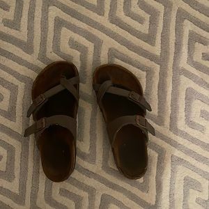 Birkenstock with toe loop